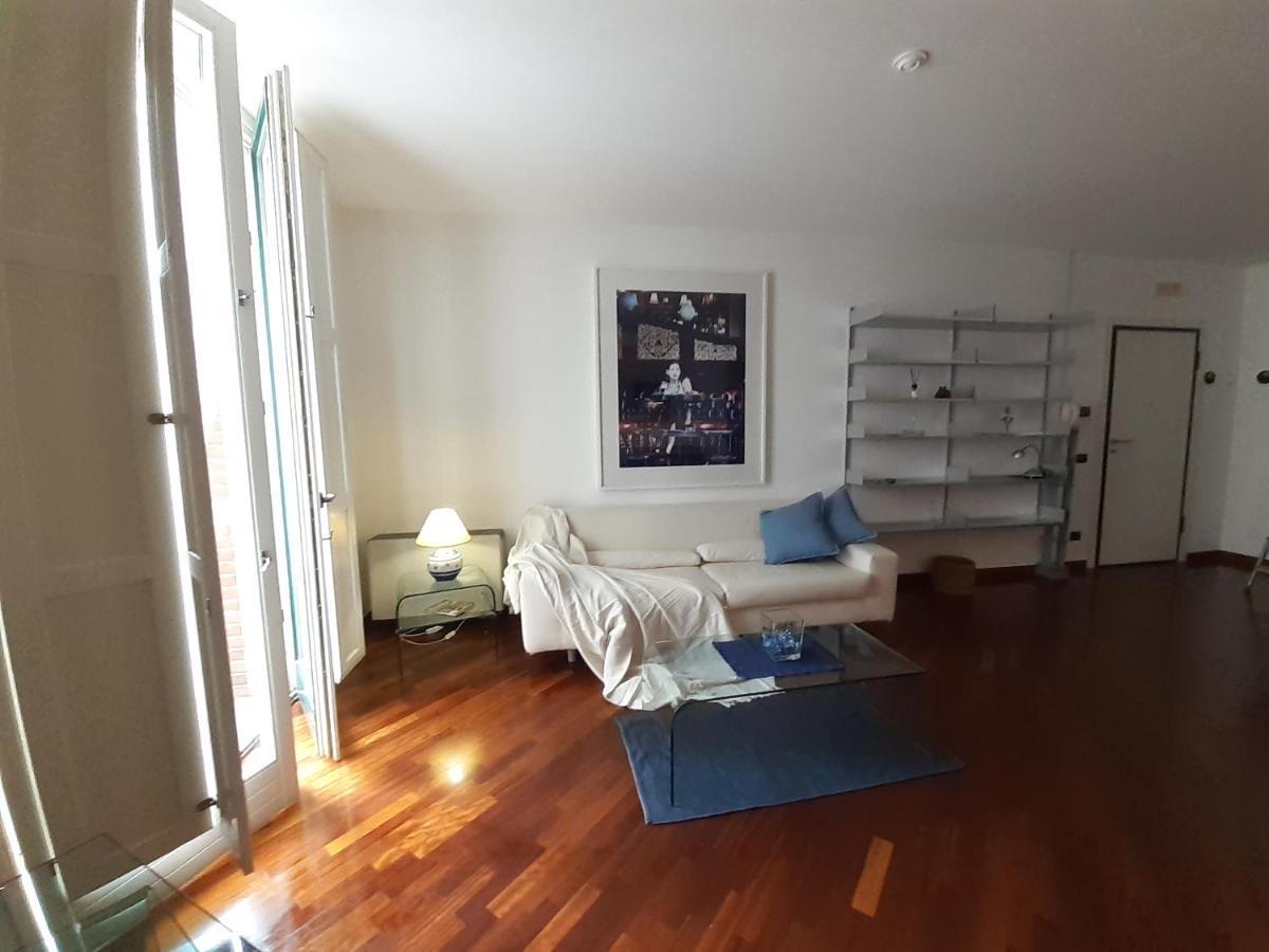 Olimpia Apartment City Center Salernes Extérieur photo